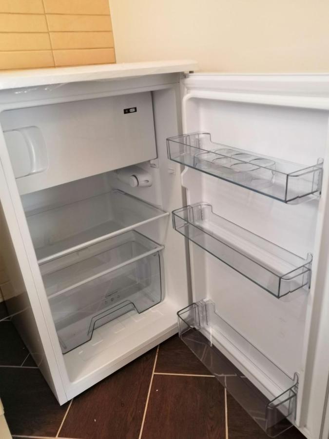 Newisland Family Apartman Sárvár Exteriör bild