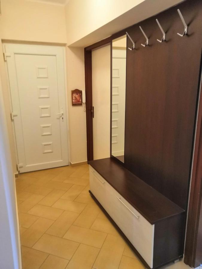 Newisland Family Apartman Sárvár Exteriör bild
