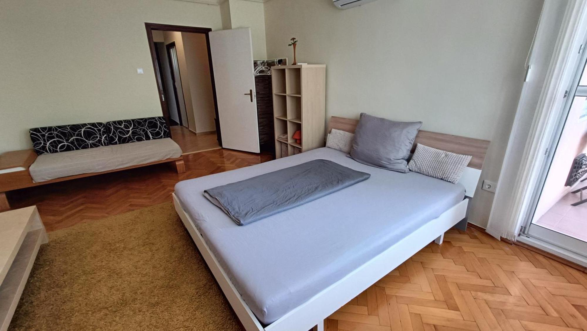 Newisland Family Apartman Sárvár Exteriör bild