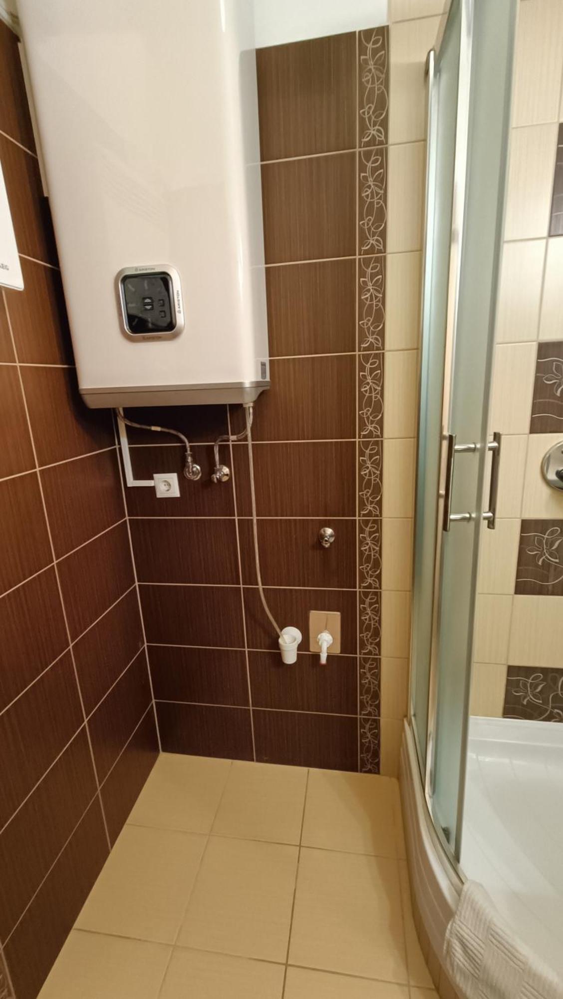 Newisland Family Apartman Sárvár Exteriör bild